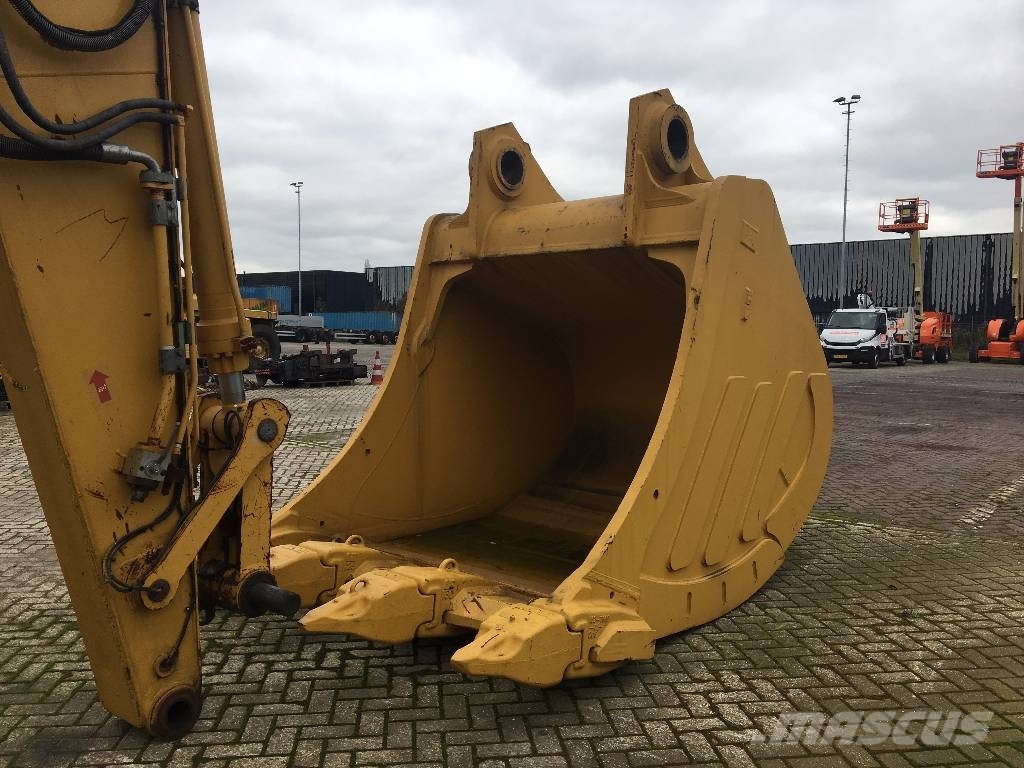 CAT BUCKET FOR CAT 5130 Buckets