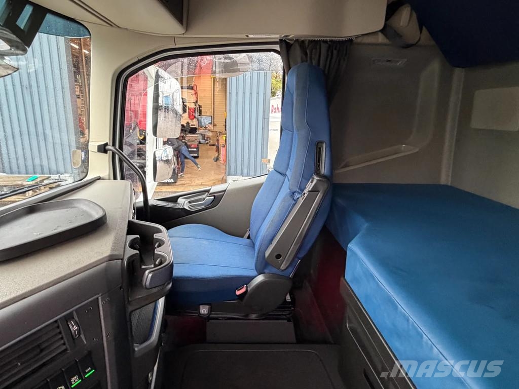 Volvo FH 460 Globetrotter XL *VIN = NB* 2 Tank Tegljači