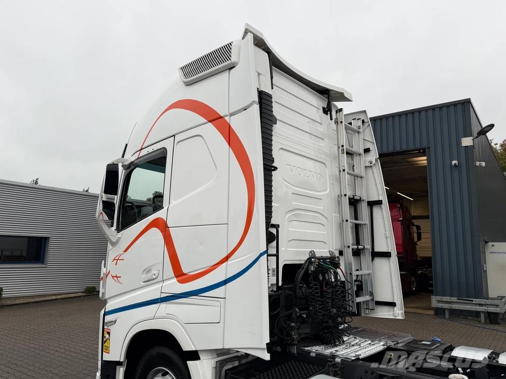 Volvo FH 460 Globetrotter XL *VIN = NB* 2 Tank Tegljači