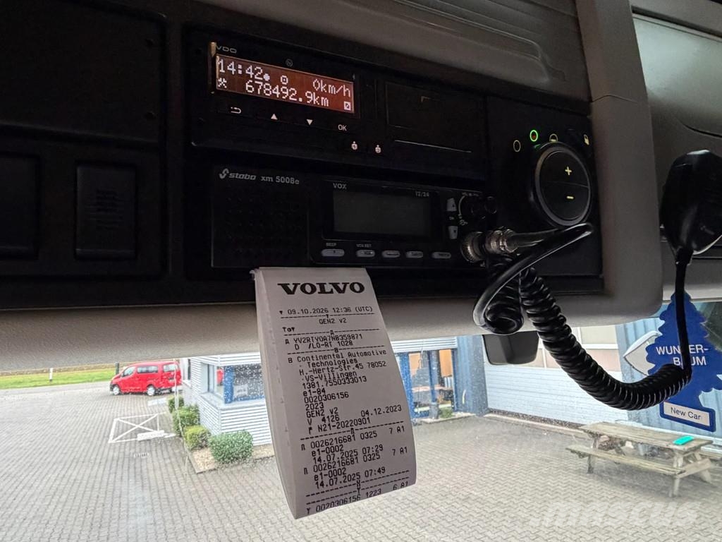 Volvo FH 460 Globetrotter XL *VIN = NB* 2 Tank Tegljači