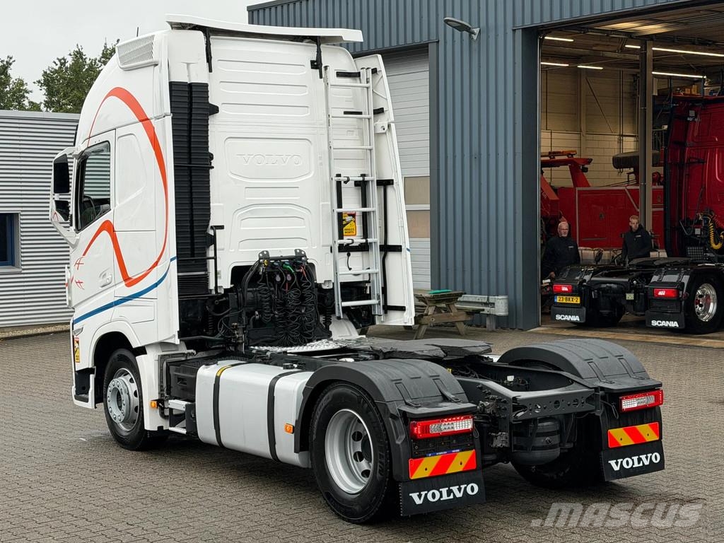 Volvo FH 460 Globetrotter XL *VIN = NB* 2 Tank Tegljači