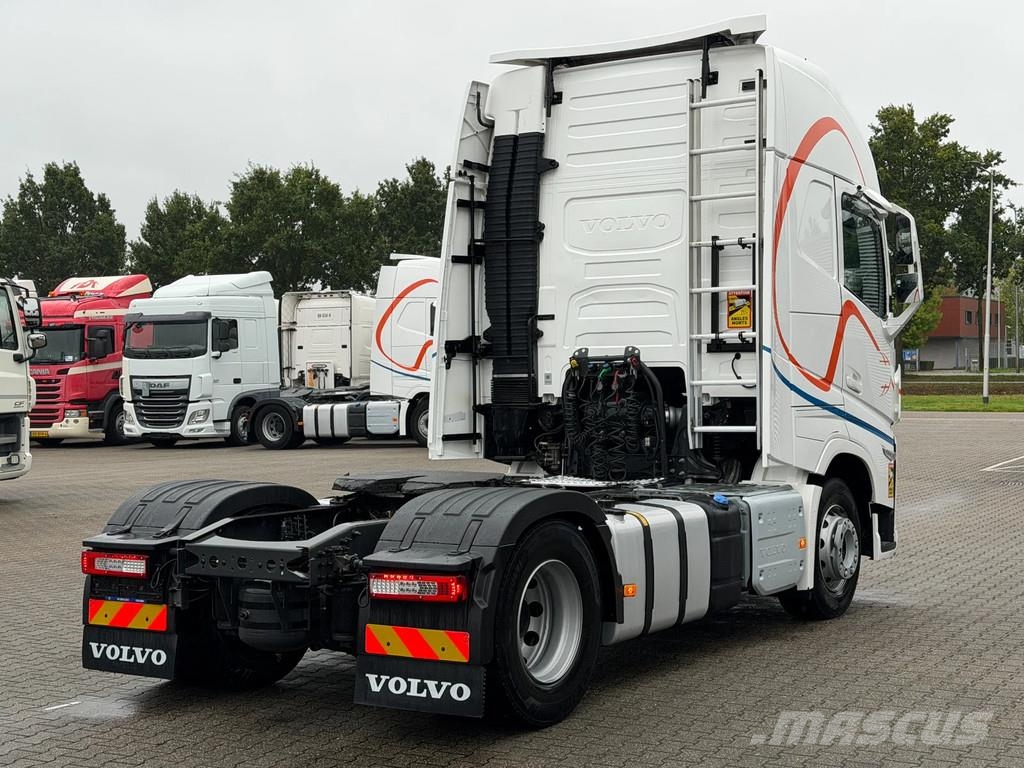 Volvo FH 460 Globetrotter XL *VIN = NB* 2 Tank Tegljači