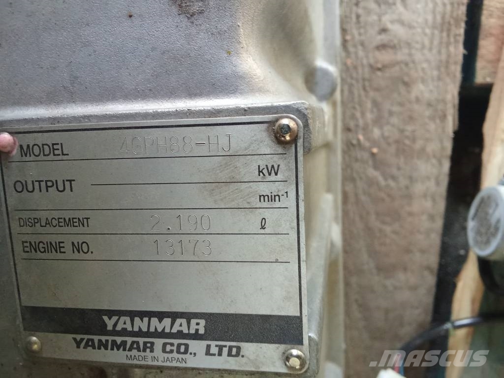 Yanmar 4GPH88-HJ 发动机
