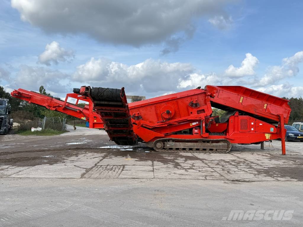 Terex Finlay 883T - 2 Side Conveyor / Auto Greasing Sita
