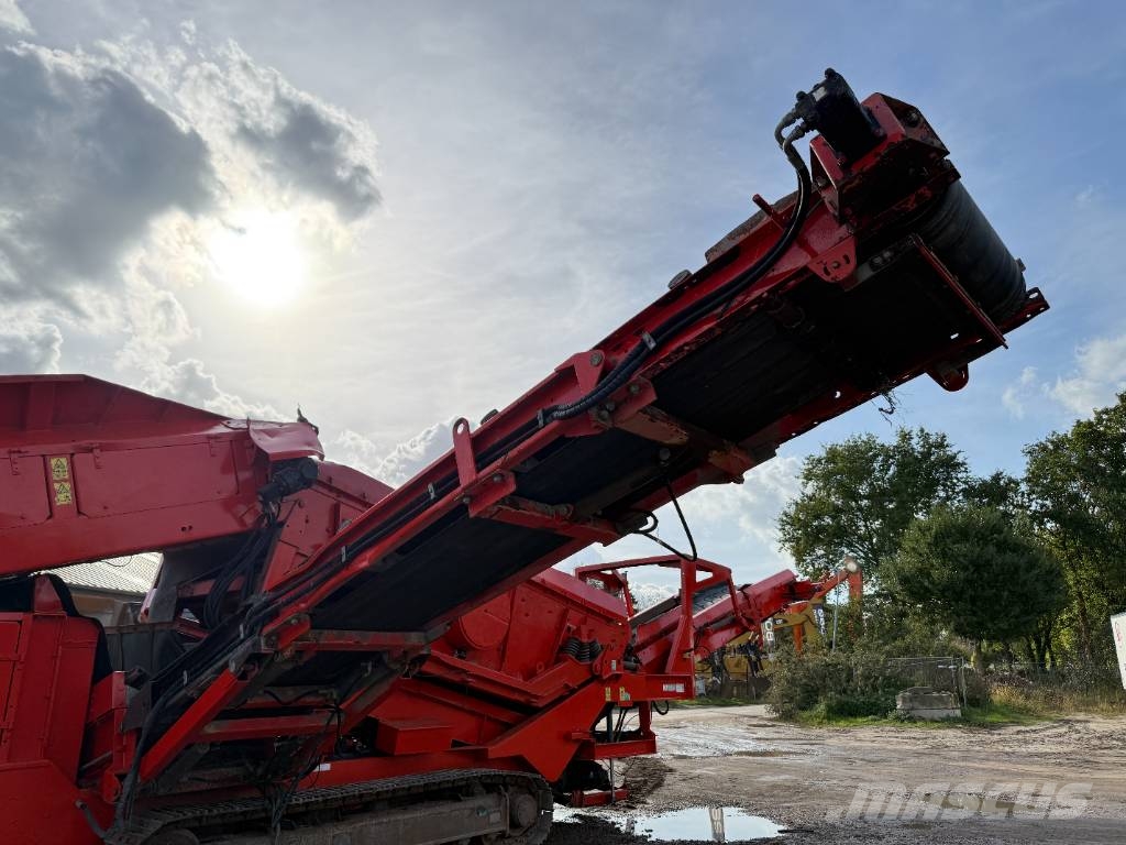 Terex Finlay 883T - 2 Side Conveyor / Auto Greasing Sita