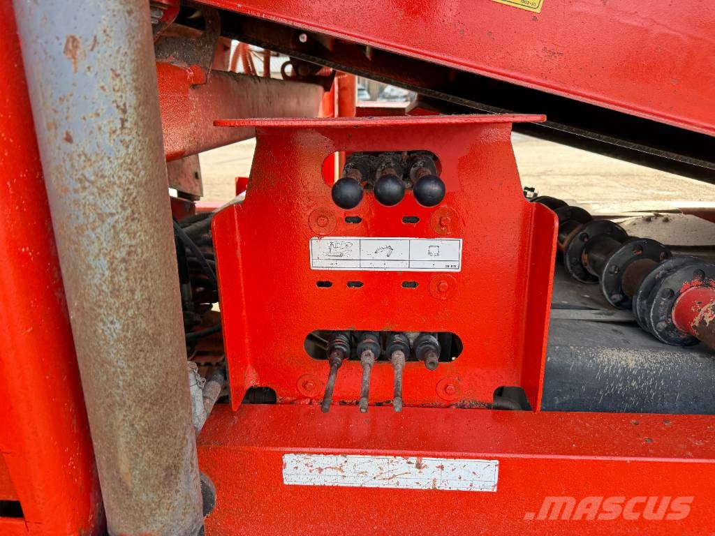 Terex Finlay 883T - 2 Side Conveyor / Auto Greasing Sita