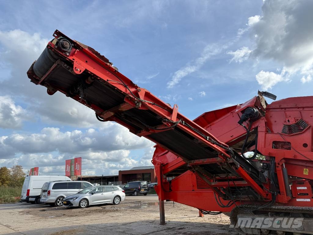 Terex Finlay 883T - 2 Side Conveyor / Auto Greasing Sita
