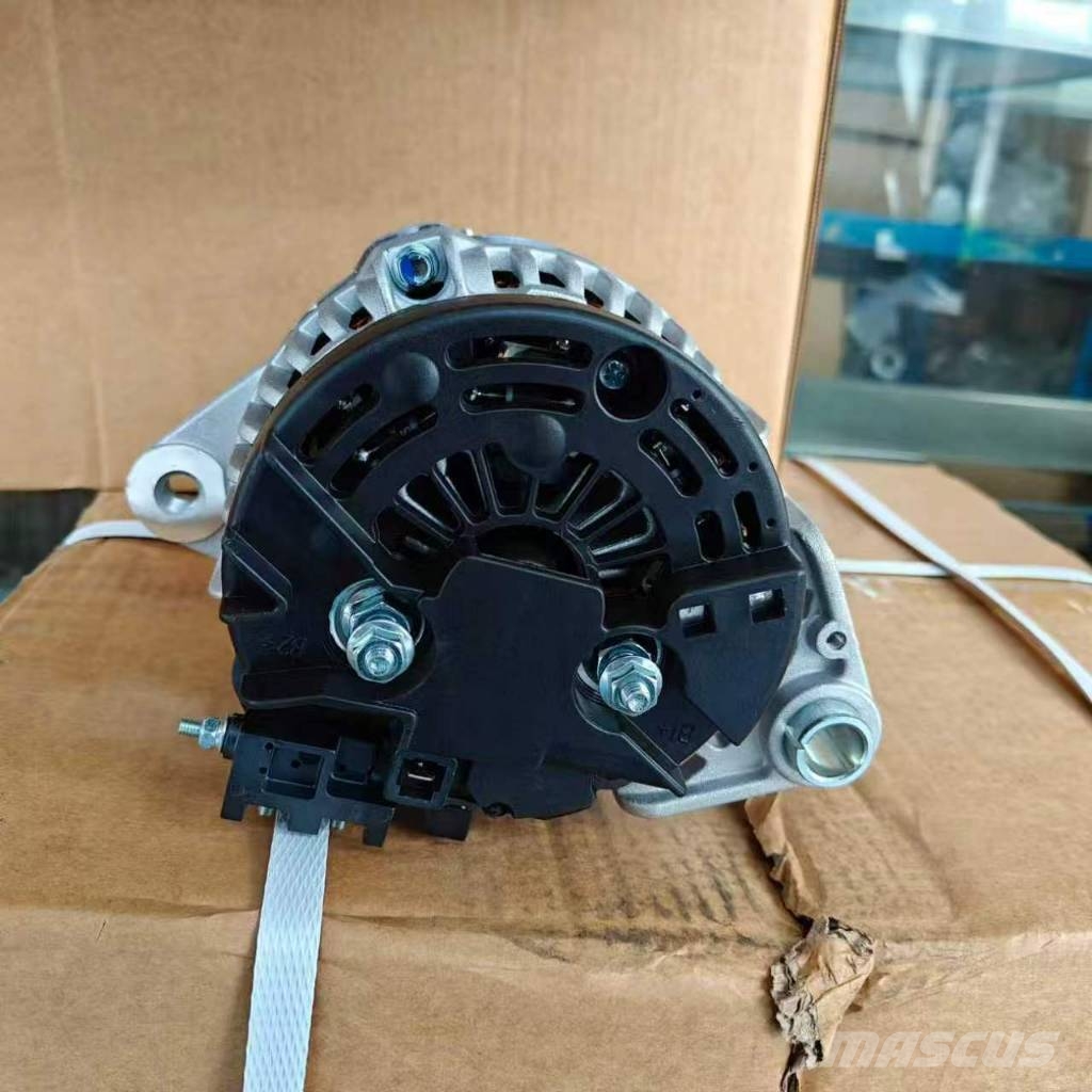 Komatsu PC200-5 / 6D95 Alternator PC200-5 / 6D95 Alternator エンジン