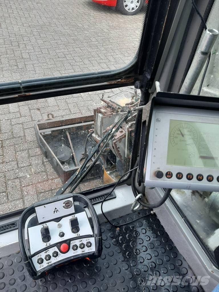 Tracto-Technik Grundodrill 15XP Horisontaalsed puurmasinad