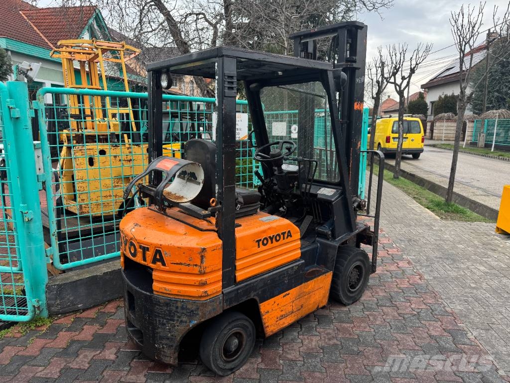Toyota 5 FGF 15 /42/ V-4152 OB LPG (dujiniai) krautuvai