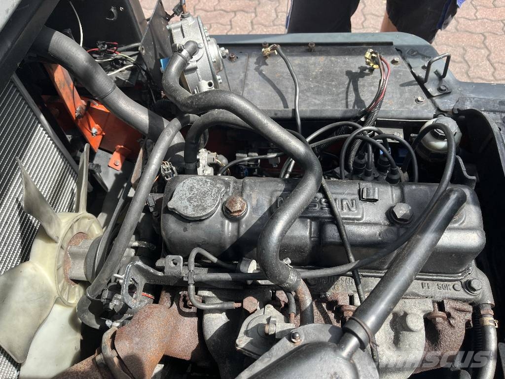 Nissan U02A-25 V-4291 IO Газовые погрузчики