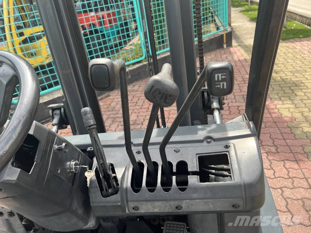 Nissan U02A-25 V-4291 IO Газовые погрузчики