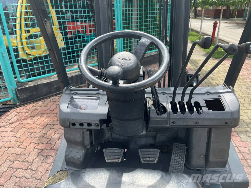 Nissan U02A-25 V-4291 IO Газовые погрузчики