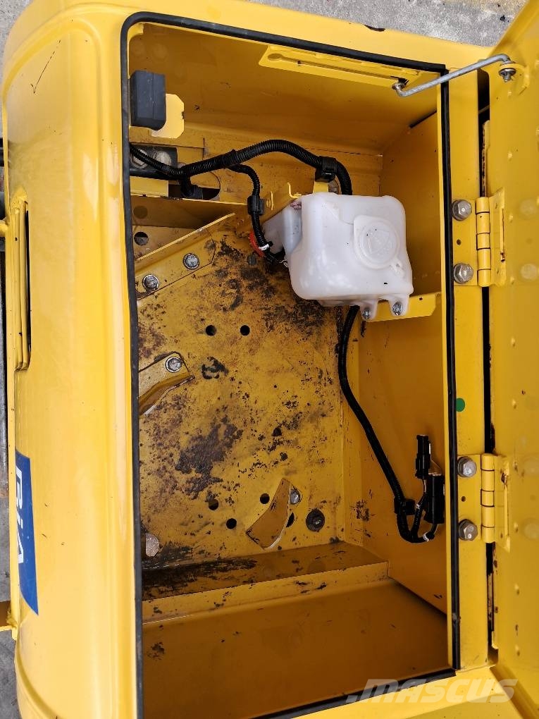 Komatsu PC170LC-11 履带挖掘机