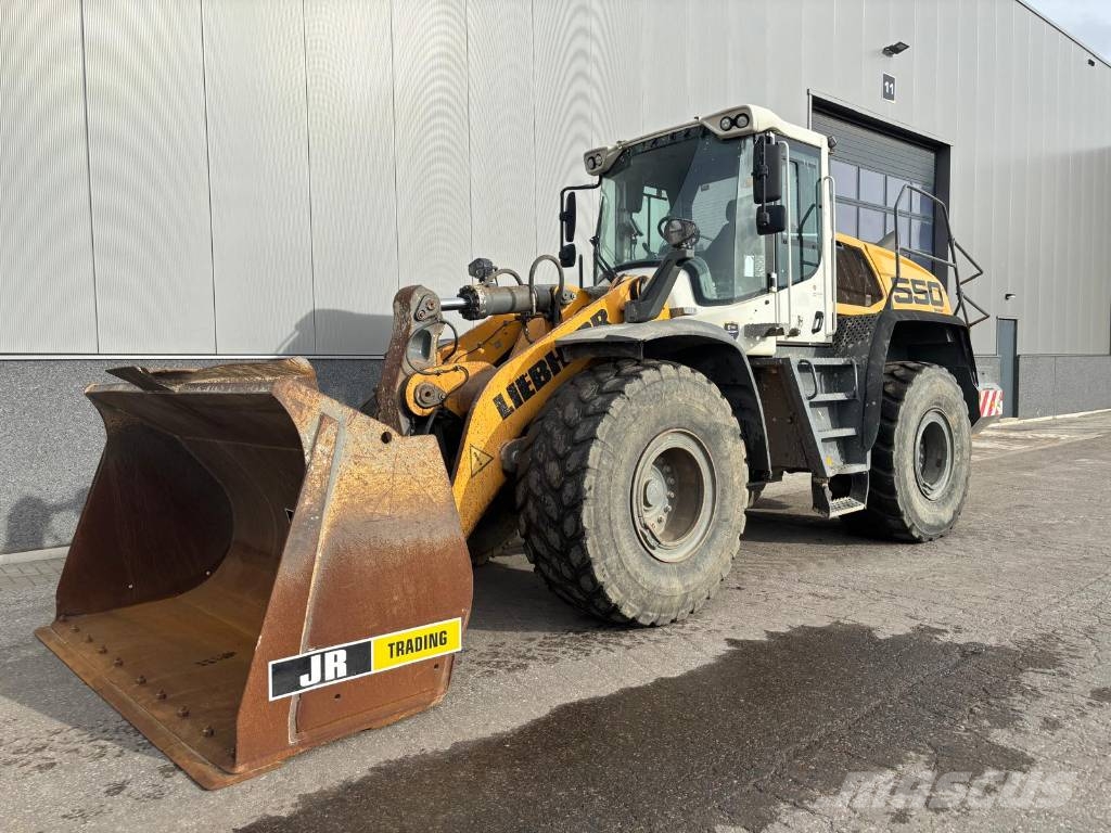 Liebherr L 550 XPower Gumikerekes homlokrakodók