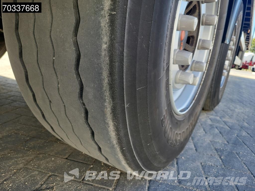 Lecitrailer 3E20 Rolltor Liftachse SAF Semirimorchi a cassone chiuso