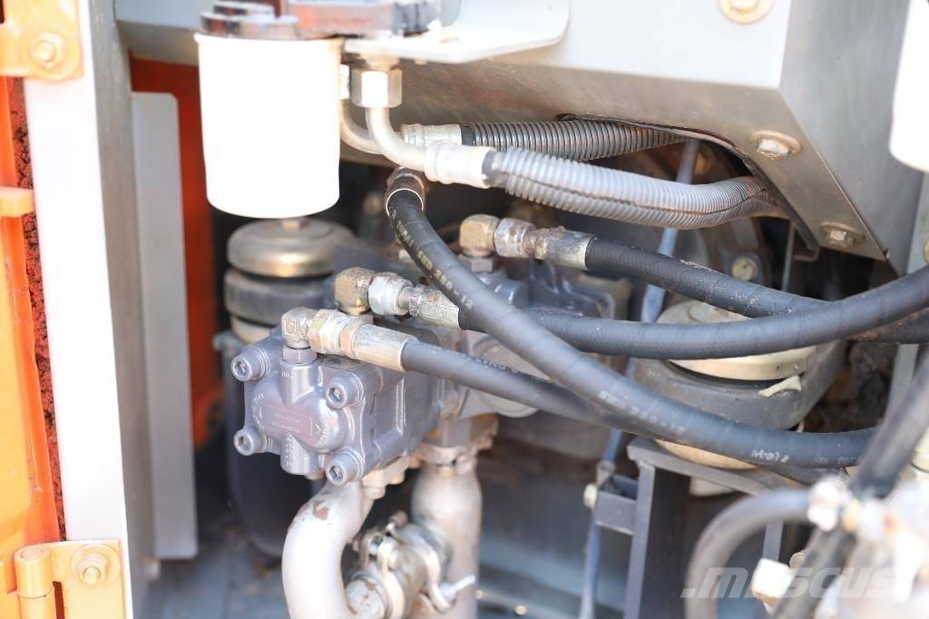 Hitachi ZX 60 Bageri gusjeničari