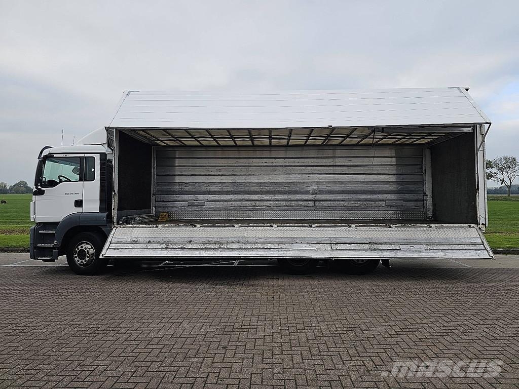 MAN 26.360 TGS 2 TONS TAILLIFT LAST AXLE STEERING 6X2- Furgons