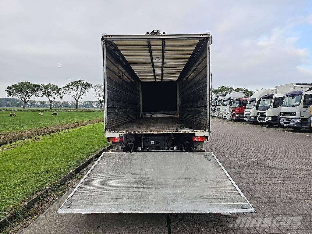 MAN 26.360 TGS 2 TONS TAILLIFT LAST AXLE STEERING 6X2- Furgons