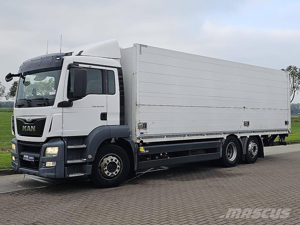 MAN 26.360 TGS 2 TONS TAILLIFT LAST AXLE STEERING 6X2- Furgons