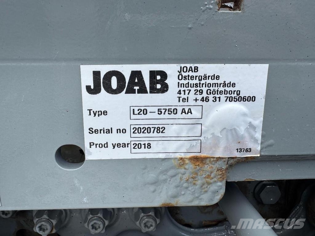 Mercedes-Benz Arocs 3251 8X4 EURO 6 + HMF 2620K-RC + REMOTE CONT Camiones elevadores de gancho
