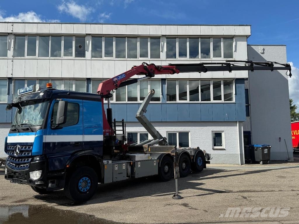 Mercedes-Benz Arocs 3251 8X4 EURO 6 + HMF 2620K-RC + REMOTE CONT Camiones elevadores de gancho