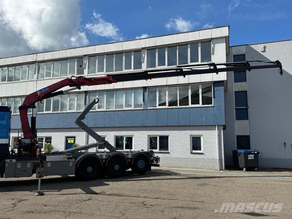 Mercedes-Benz Arocs 3251 8X4 EURO 6 + HMF 2620K-RC + REMOTE CONT Camiones elevadores de gancho