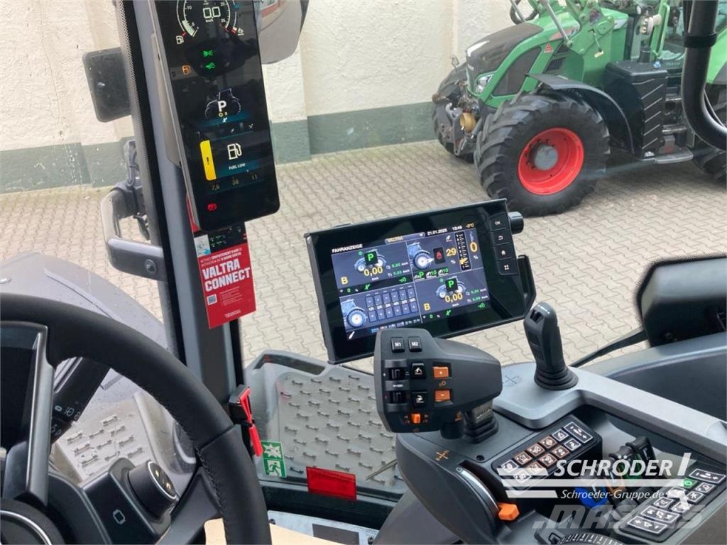 Valtra S 346 Traktoren