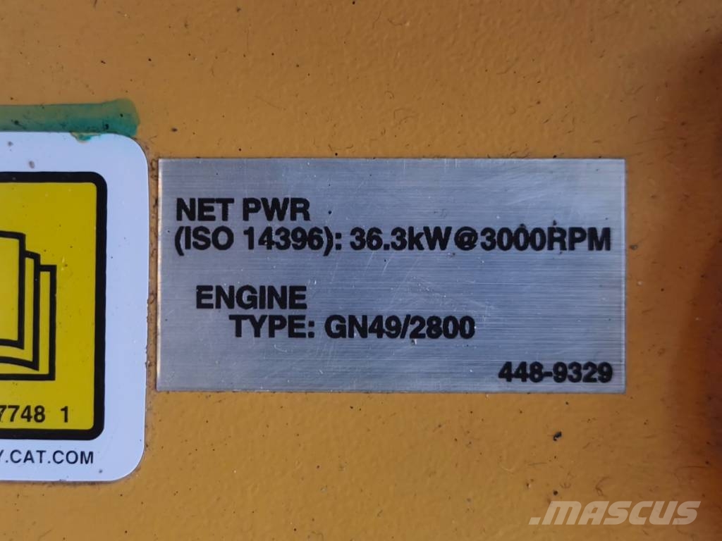 CAT 216 B 3 Ładowarki burtowe