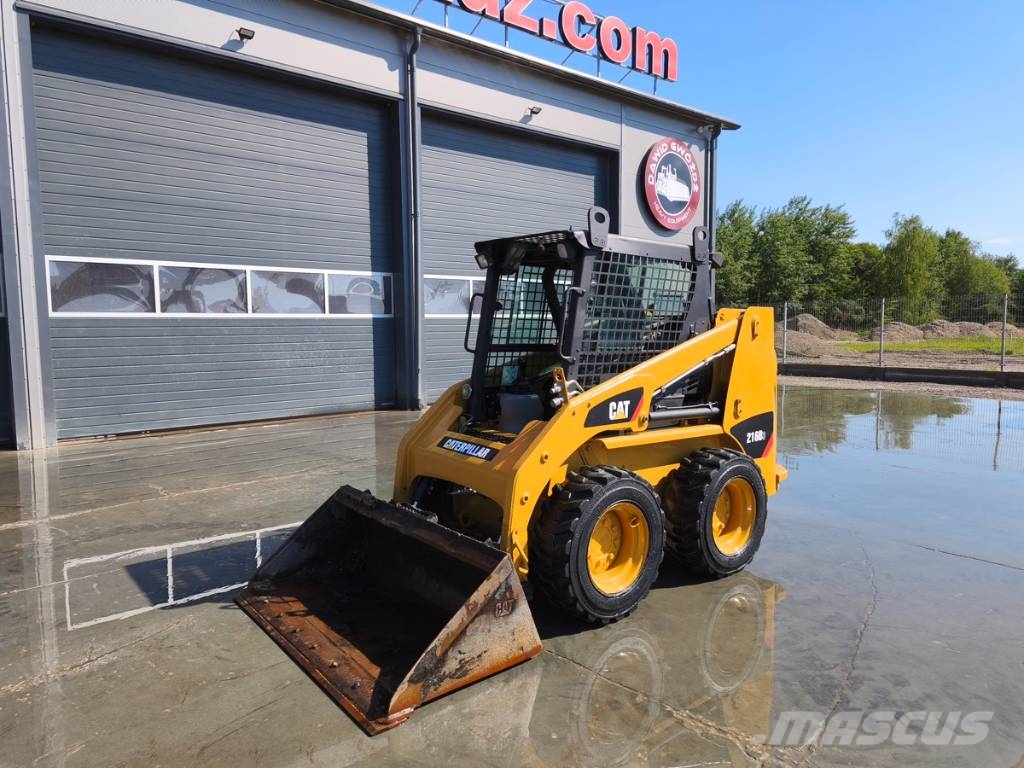 CAT 216 B 3 Ładowarki burtowe
