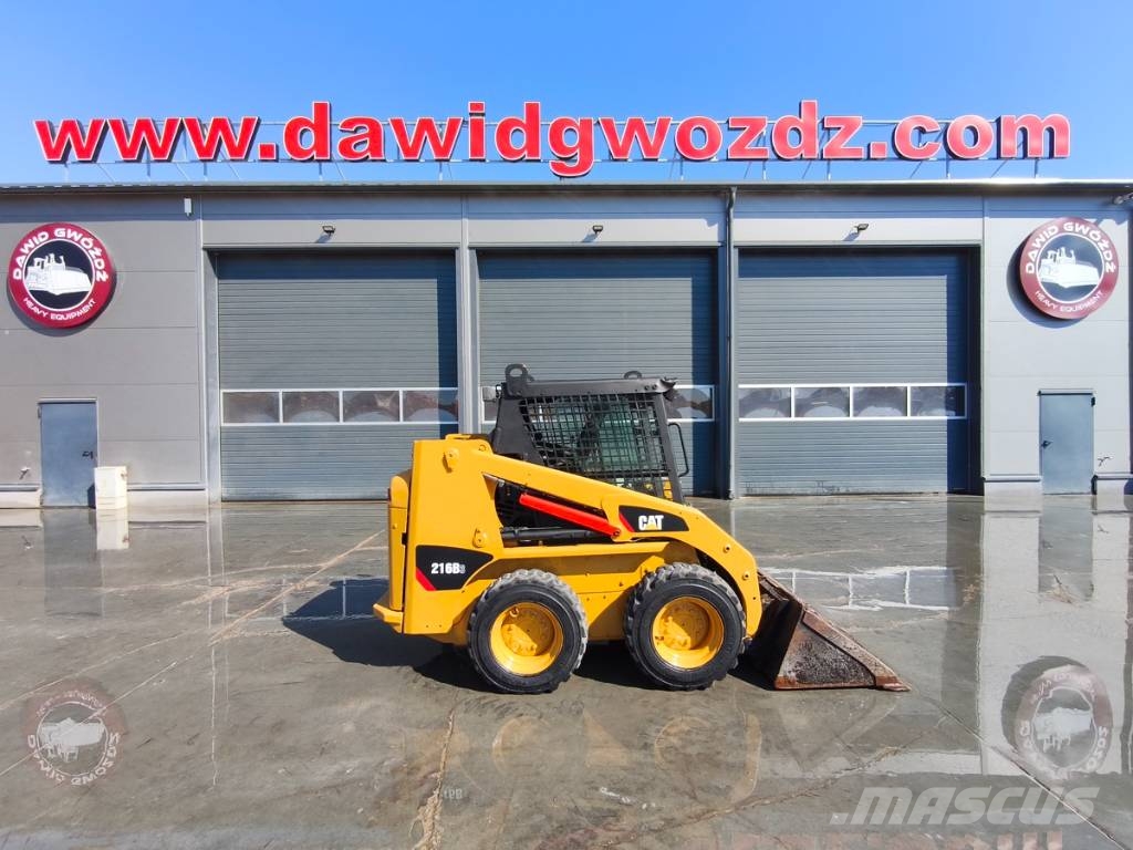 CAT 216 B 3 Ładowarki burtowe