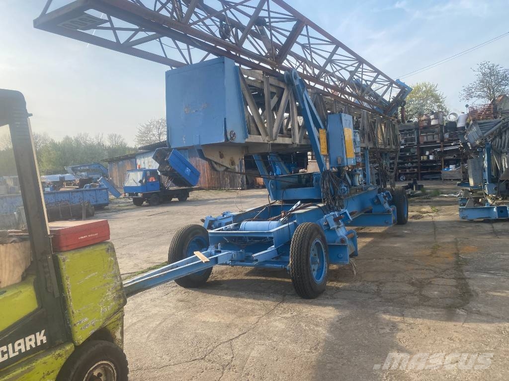König K 21 / Kran / Turmdrehkran mit Fahrwerk 塔式起重機