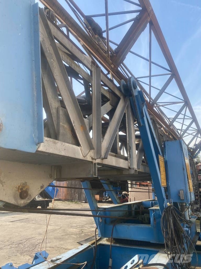 König K 21 / Kran / Turmdrehkran mit Fahrwerk 塔式起重機