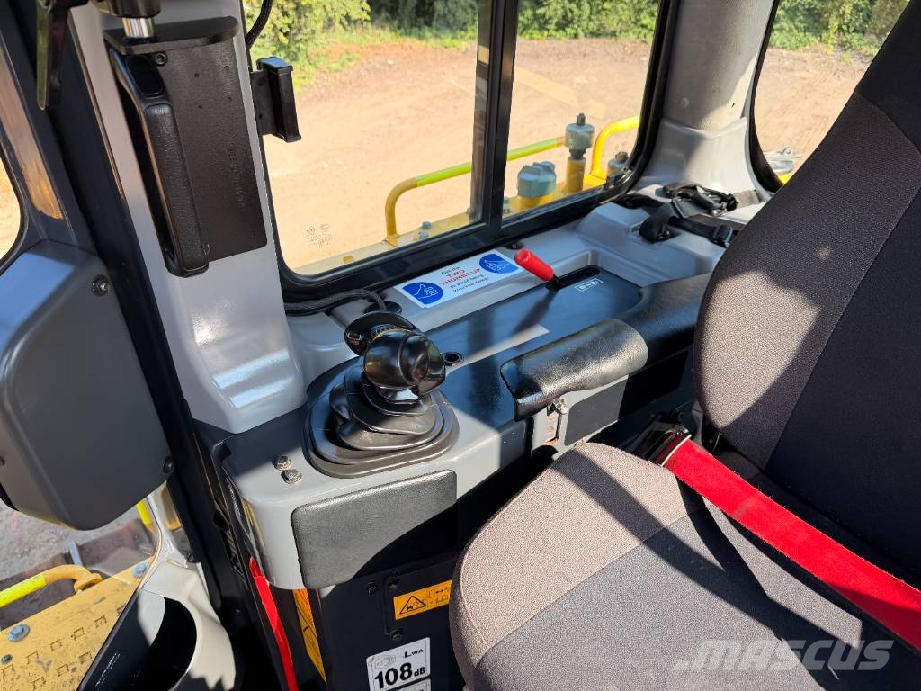 Komatsu D 65 PX-18 E0 Vikšriniai buldozeriai