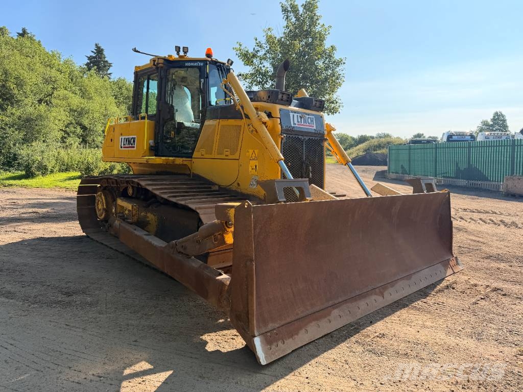 Komatsu D 65 PX-18 E0 Vikšriniai buldozeriai