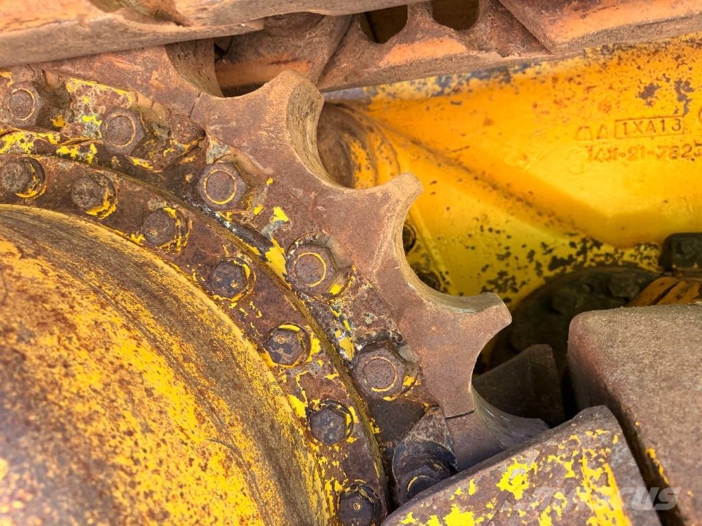 Komatsu D 65 PX-18 E0 Vikšriniai buldozeriai