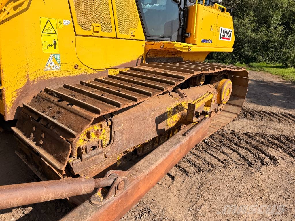 Komatsu D 65 PX-18 E0 Vikšriniai buldozeriai