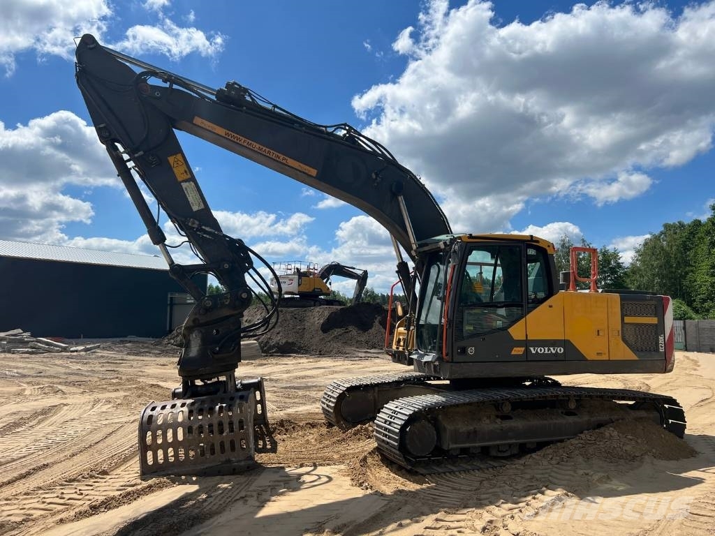 Volvo EC 220 DL 履带挖掘机