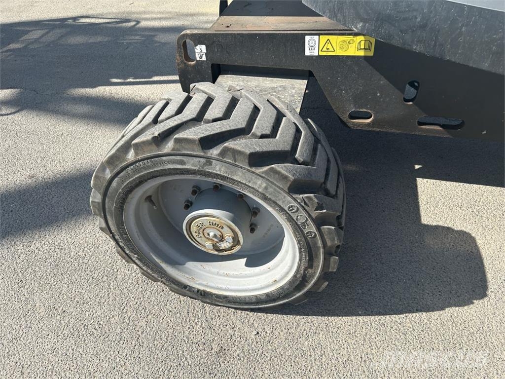 Genie Z-45/25XC (3204) Bomlifte med knækarm