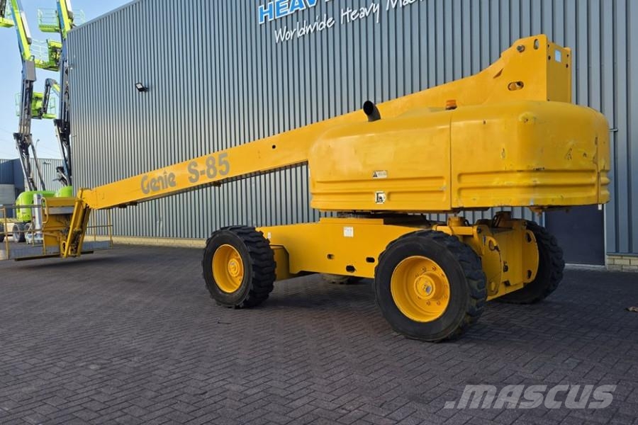 Genie S85 As-Is, Diesel, 4x4 Drive, 27.7m Working Height Teleskopske podizne platforme