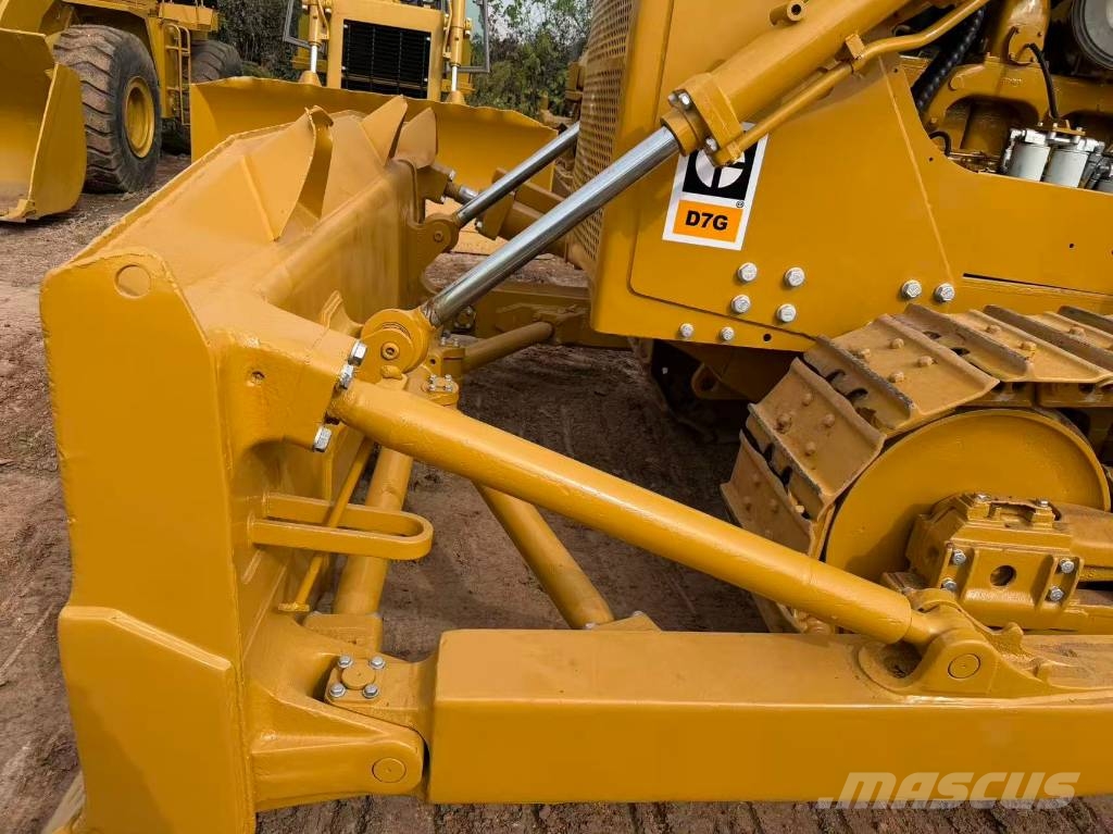 CAT D7G Crawler dozers