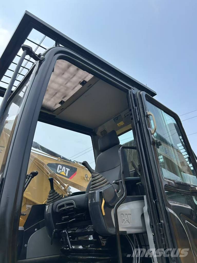 CAT 329D2L Materialumschlag