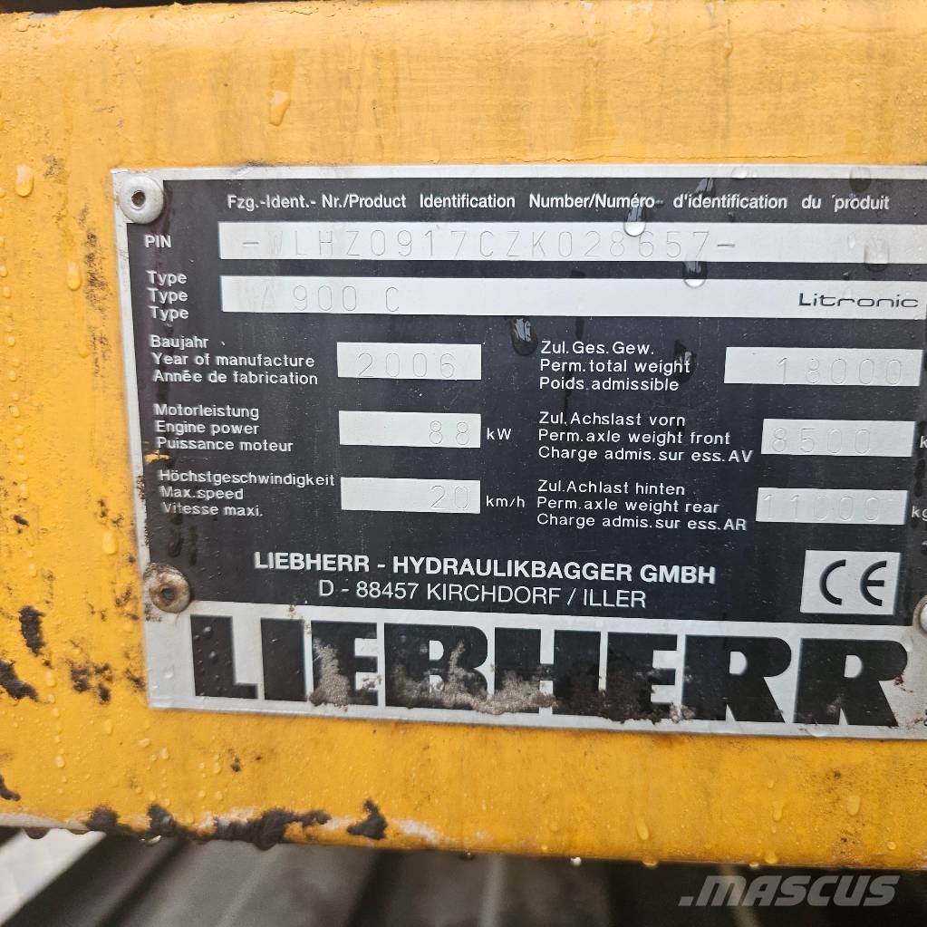 Liebherr 900 C حفارات بعجل