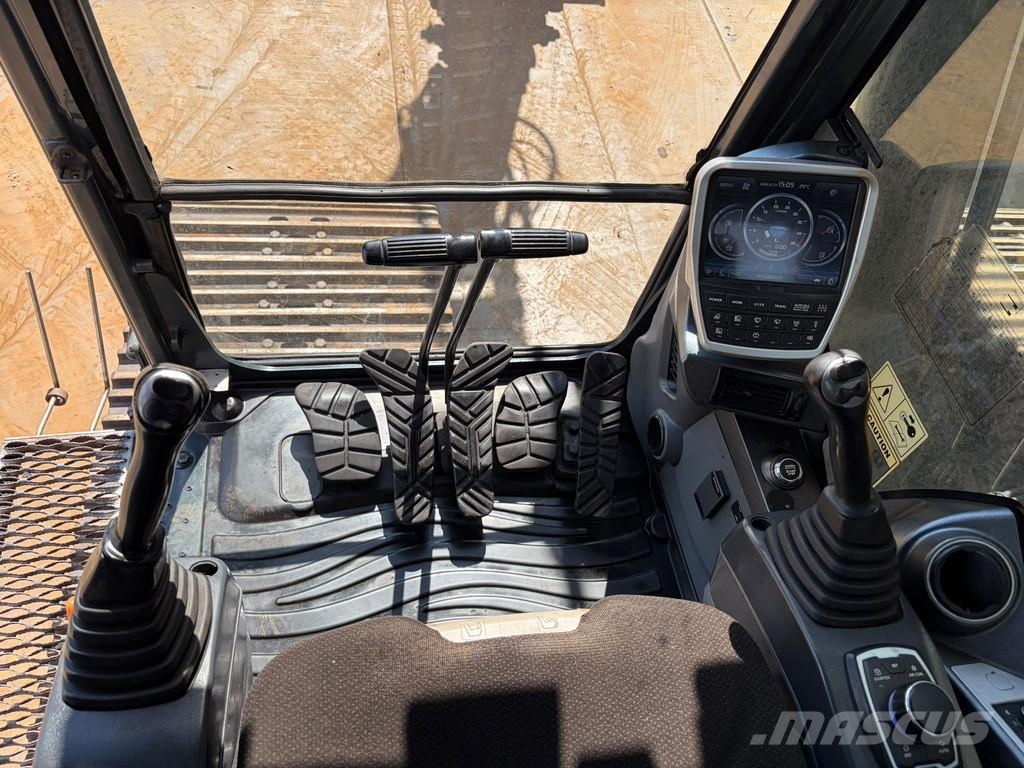 Hyundai HX330 Excavatoare pe șenile