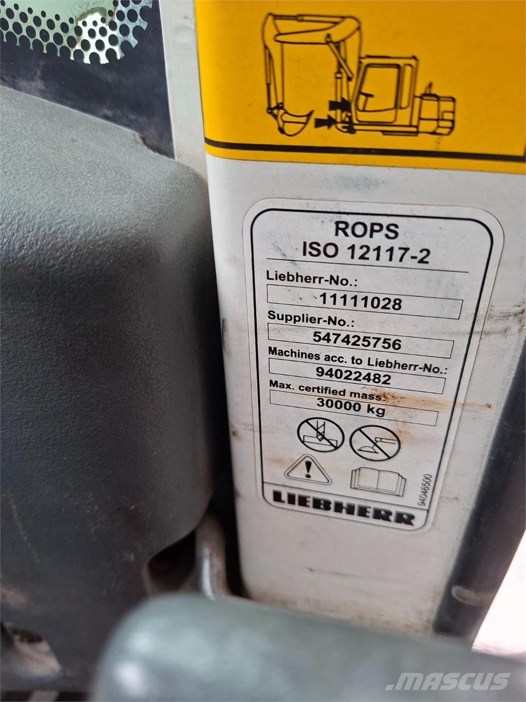 Liebherr R 926 LC Iné