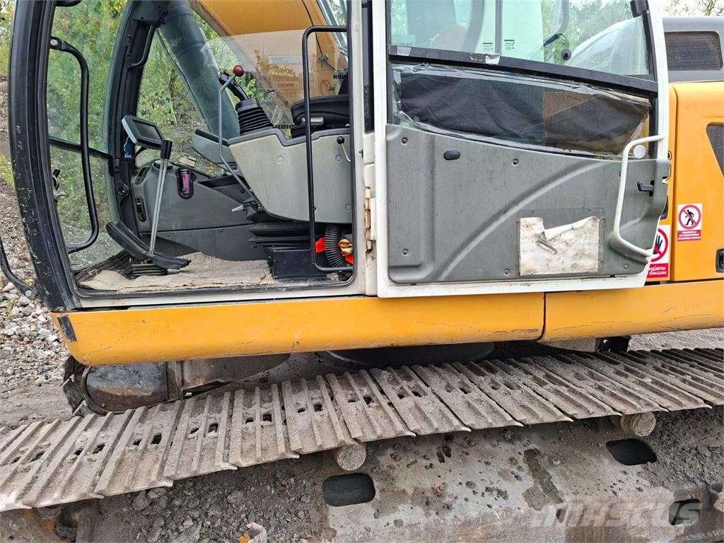 Liebherr R 926 LC Iné
