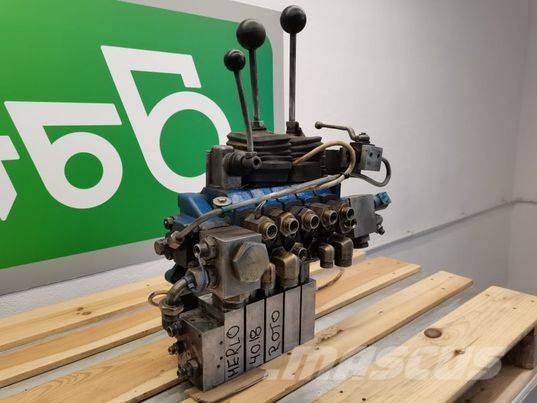 Merlo 40.18 Roto hydraulic distributor Hydraulika