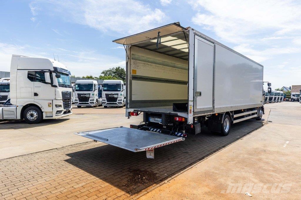 Renault D12.240+HAYON ANTEO 1.7T. Camiones con caja de remolque
