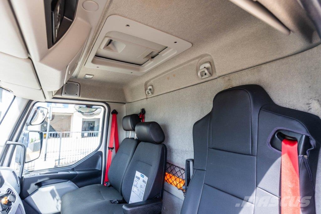 Renault D12.240+HAYON ANTEO 1.7T. Camiones con caja de remolque