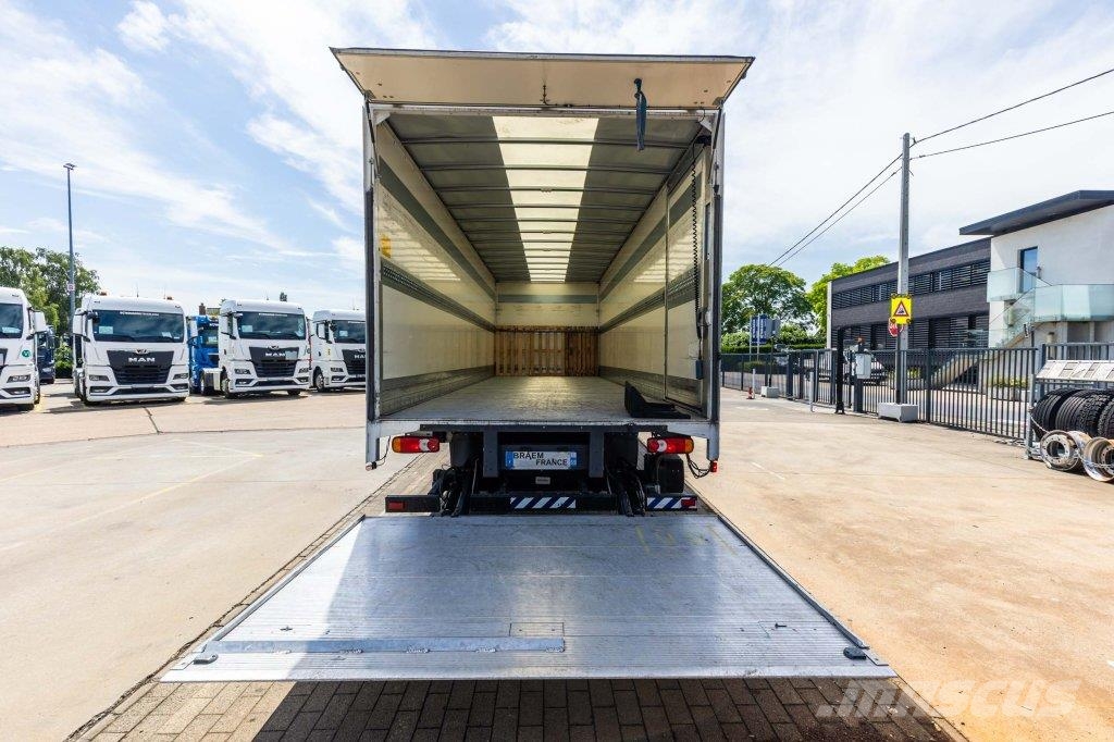 Renault D12.240+HAYON ANTEO 1.7T. Box trucks